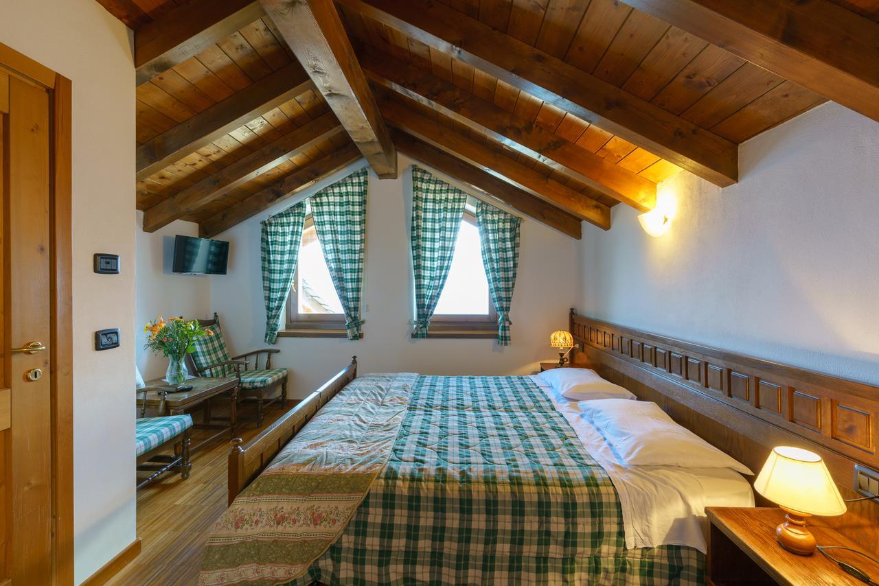 Agriturismo Giacomino ジェーラ・ラーリオ エクステリア 写真