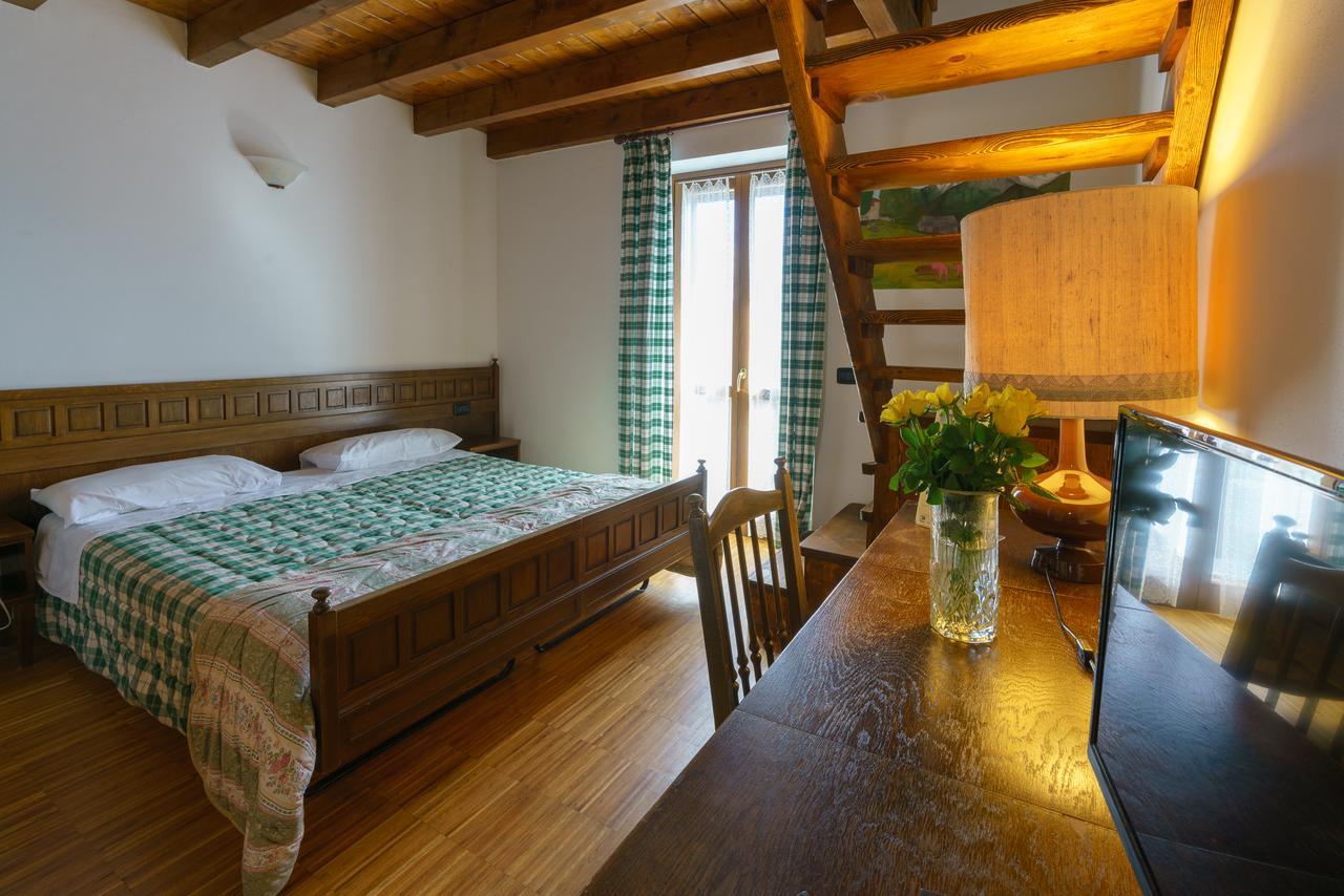 Agriturismo Giacomino ジェーラ・ラーリオ エクステリア 写真