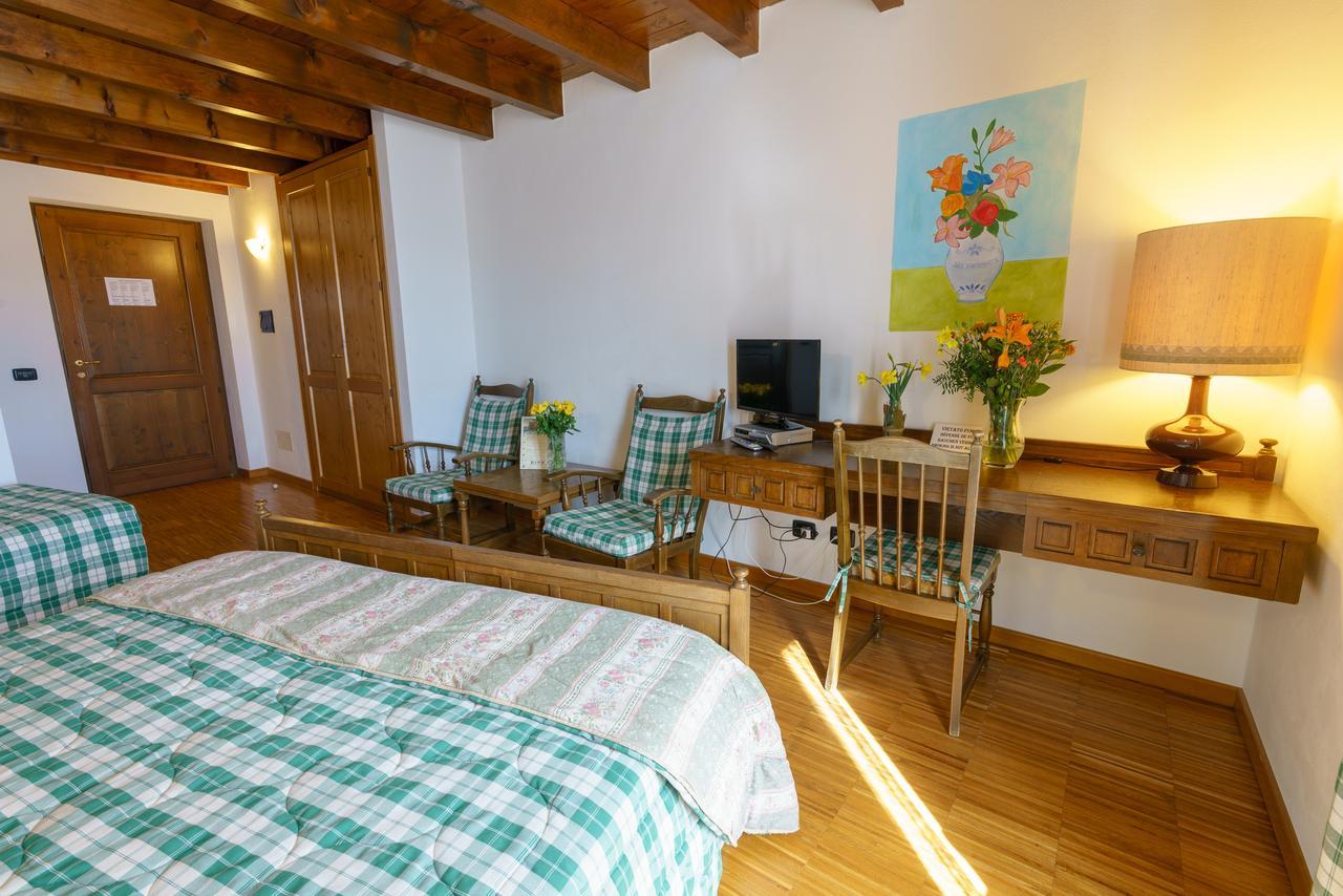 Agriturismo Giacomino ジェーラ・ラーリオ エクステリア 写真