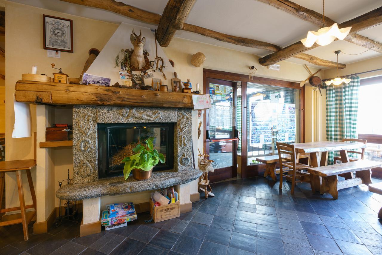 Agriturismo Giacomino ジェーラ・ラーリオ エクステリア 写真