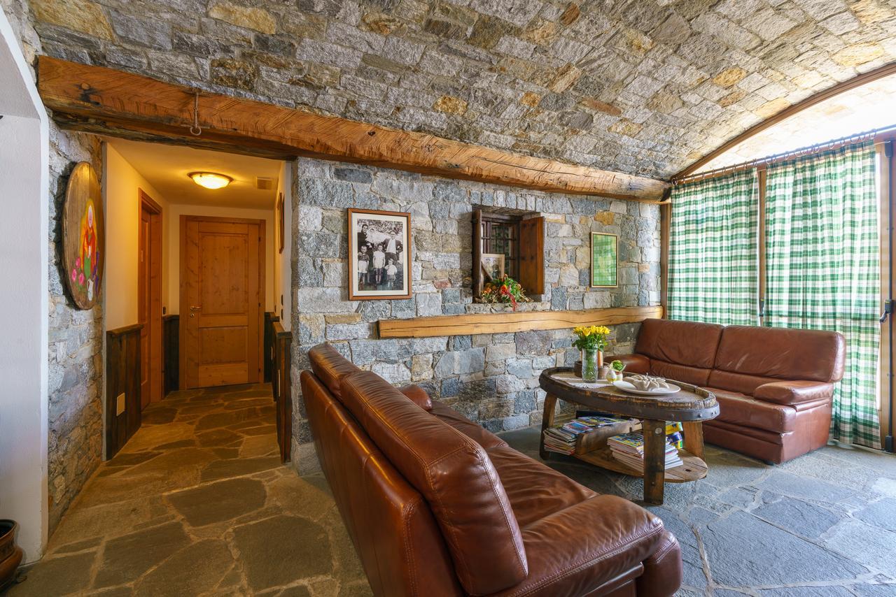 Agriturismo Giacomino ジェーラ・ラーリオ エクステリア 写真