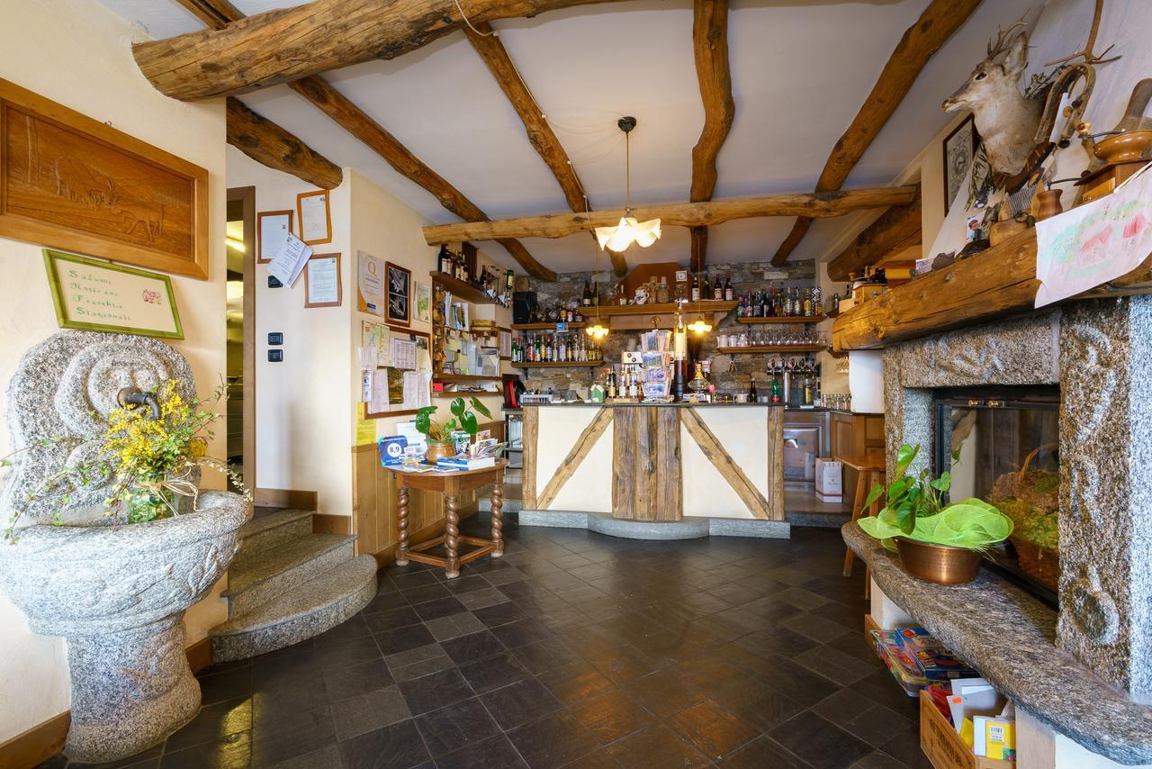 Agriturismo Giacomino ジェーラ・ラーリオ エクステリア 写真