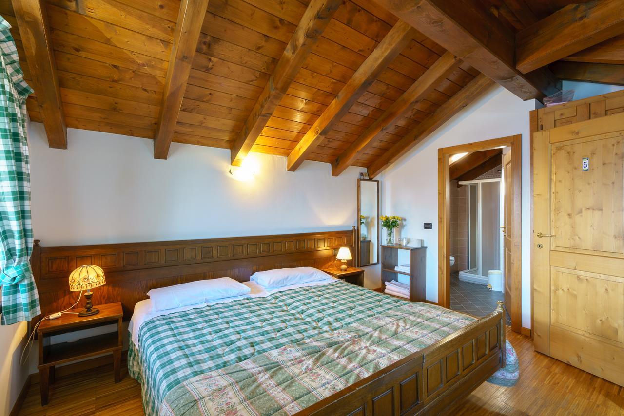 Agriturismo Giacomino ジェーラ・ラーリオ エクステリア 写真