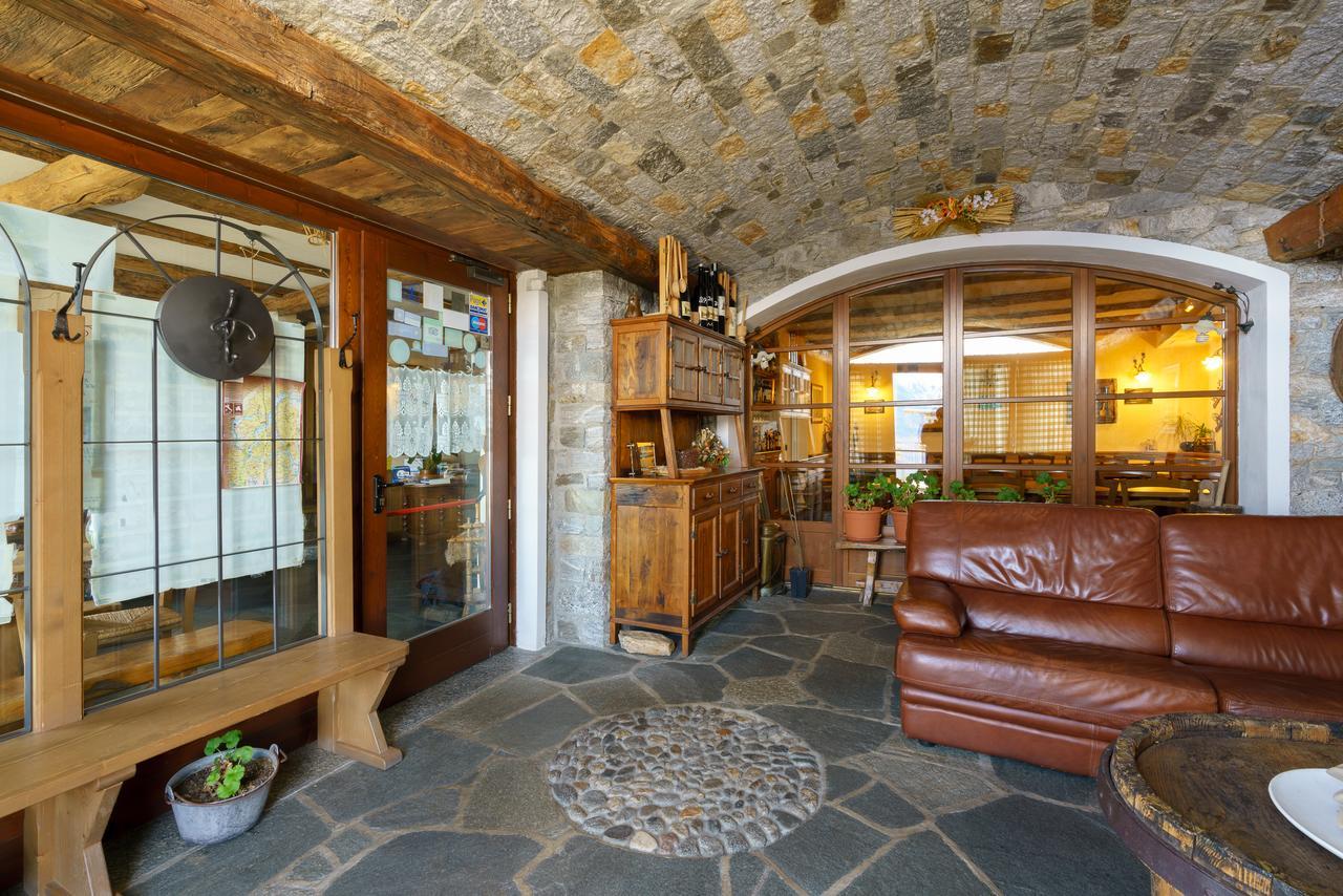 Agriturismo Giacomino ジェーラ・ラーリオ エクステリア 写真