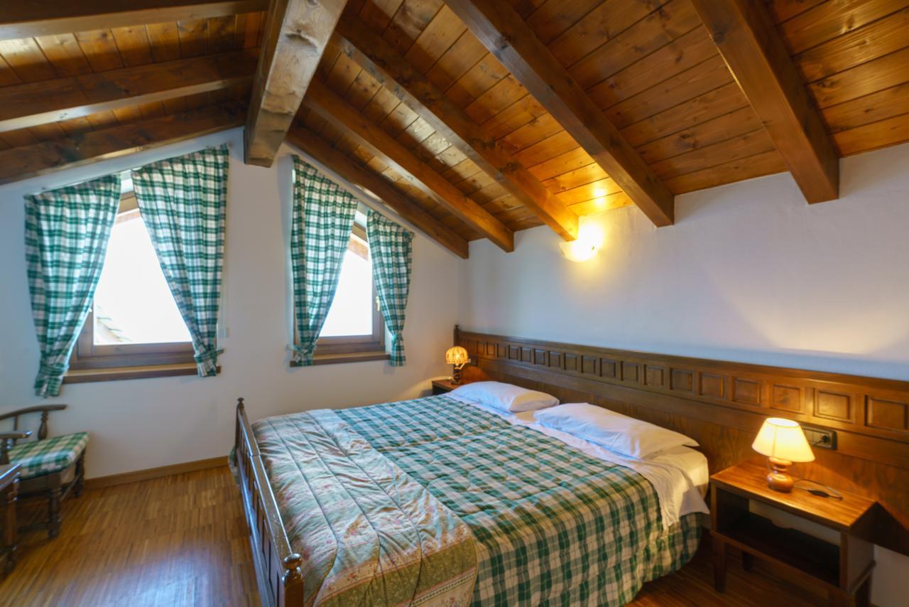 Agriturismo Giacomino ジェーラ・ラーリオ エクステリア 写真