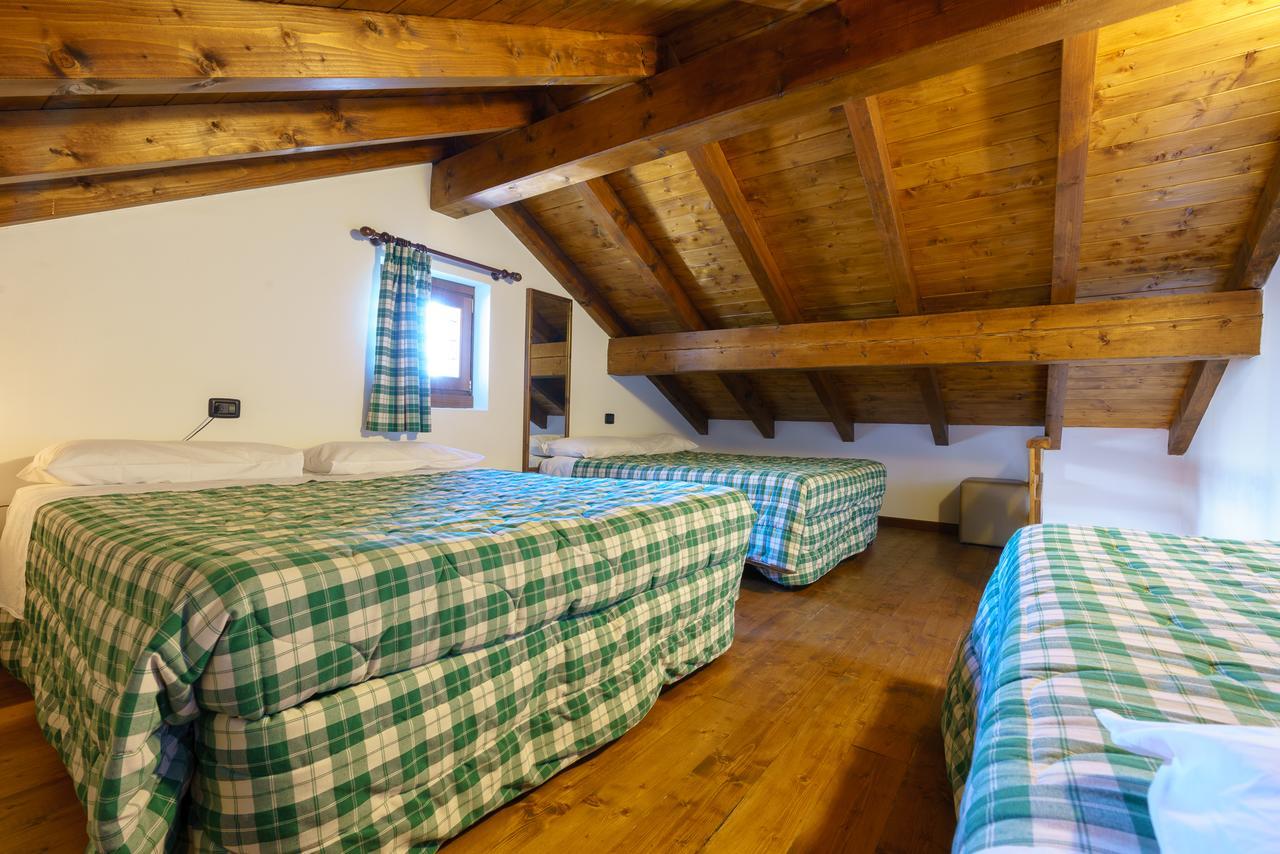 Agriturismo Giacomino ジェーラ・ラーリオ エクステリア 写真